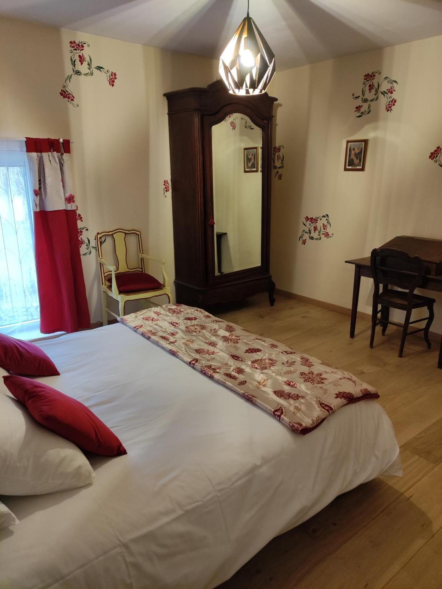 Bleu Bonheur Bed & Breakfast Dennevy Phòng bức ảnh